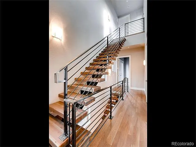 167 W 10th Ave — Photo 21