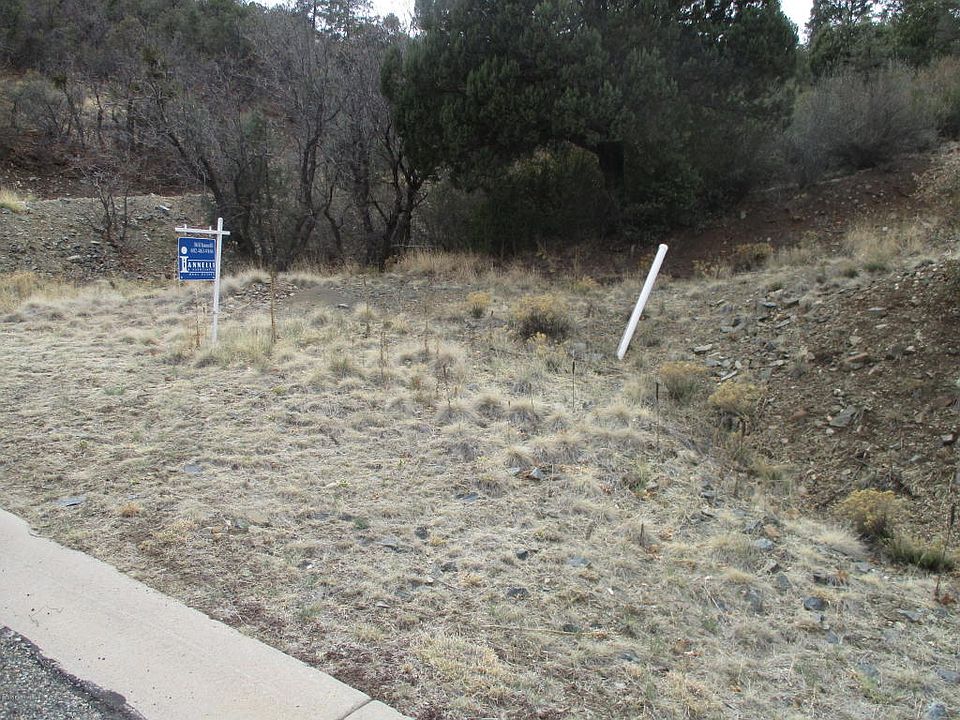 1st image of 686 Goldenoak Cir