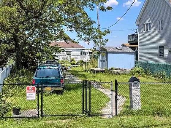 4th image of 631 Cross Bay Boulevard