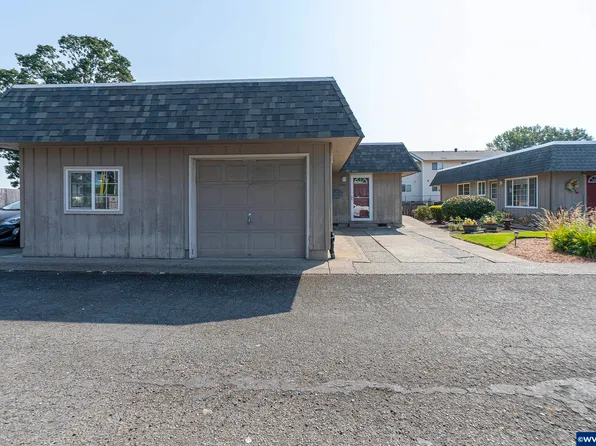 3584 Chiefs Ct NE, Salem, OR 97305