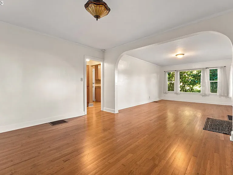 3944 SW Condor Ave — Photo 11