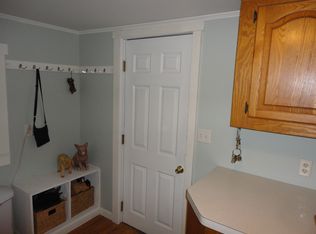 11 Bow St, Halifax, MA 02338