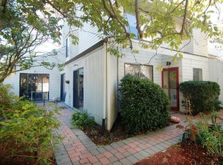 25 Pineridge Rd, Larchmont, NY 10538