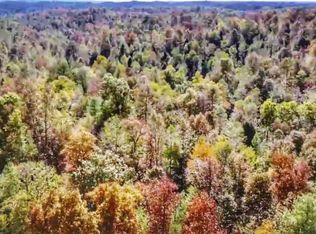 1 Ellen Drake Rd, Campton, KY 41301