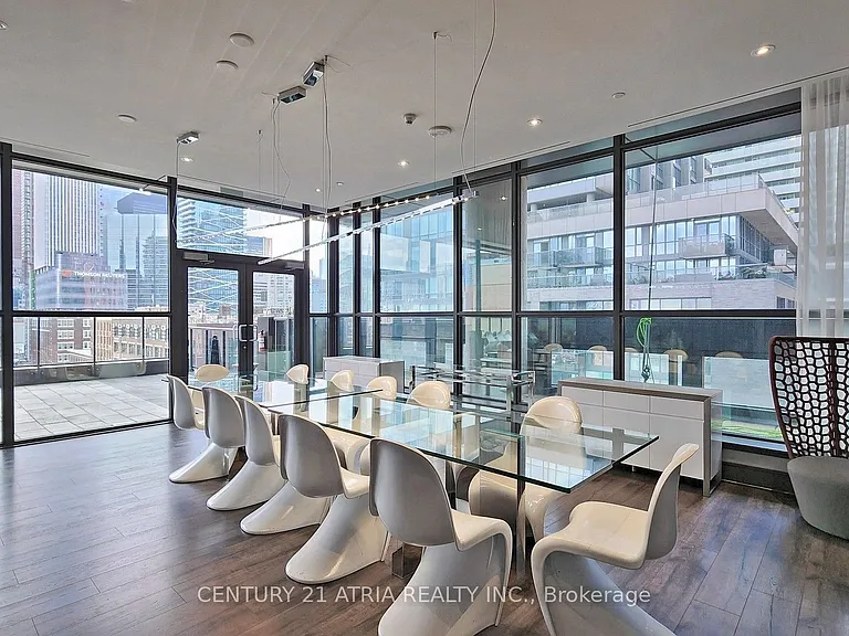 290 Adelaide St W #2404 — Photo 23