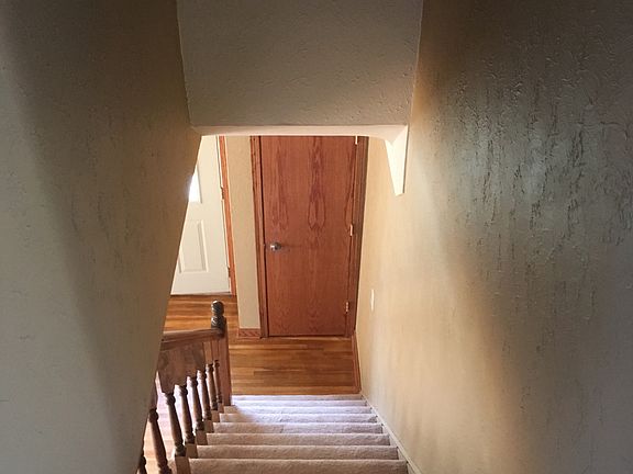 5th image of 1013 12th Ave N
