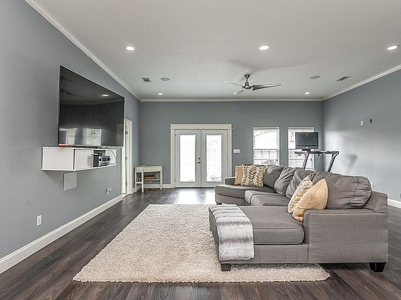 4th image of 110 Lakeland Dr