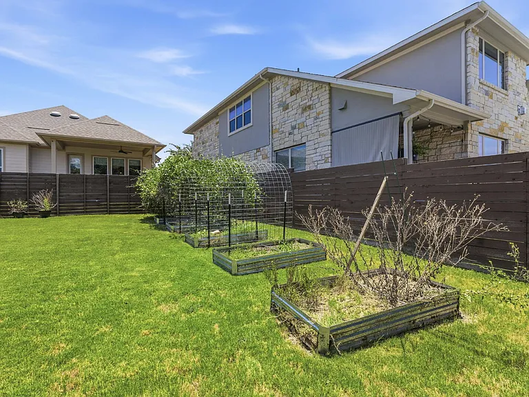 7220 Poulain Dr — Photo 41