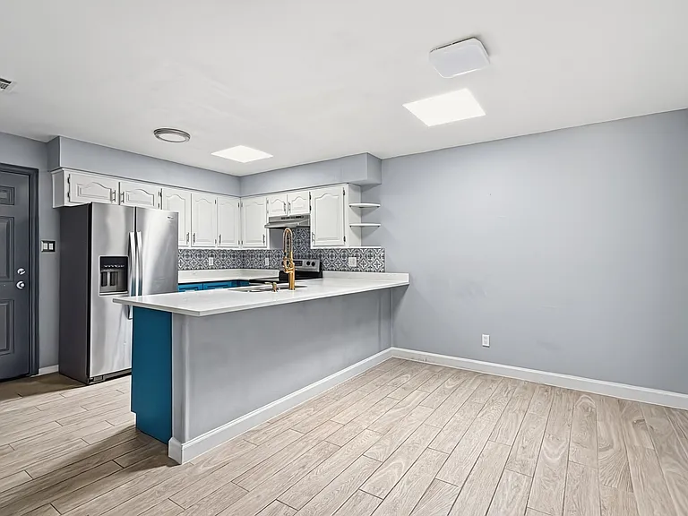 5113 Shoregate Sq — Photo 7