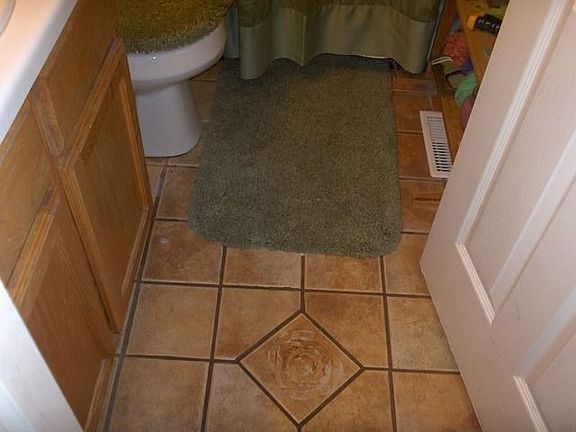 3rd image of 3208 S Hunter Farm Way
