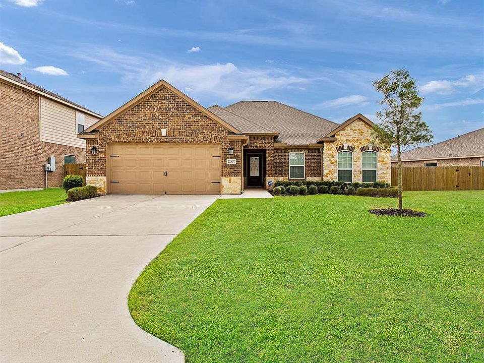 1st image of 22807 Sylvanus Dr