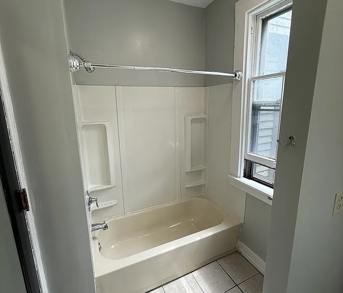 490 Linwood Ave #1 — Photo 6
