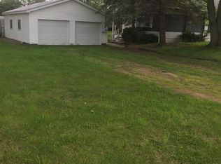 9228 E Cannonsville Rd, Vestaburg, MI 48891