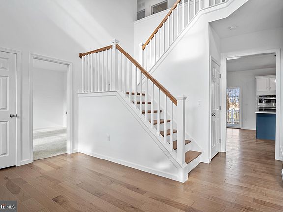 2nd image of 103 Lightfoot Ln