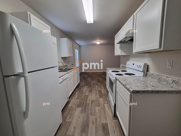 2nd image of 712 Maddux Dr