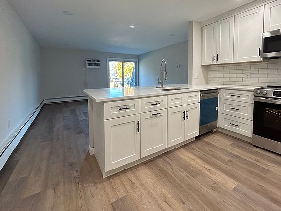 5th image of 130 Briarcliff Rd APT 8