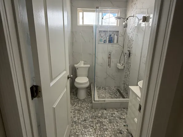 432 N Virginia Ave, Azusa, CA 91702