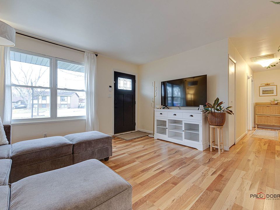 115 Shady Ln, Bolingbrook, IL 60440 | Zillow