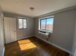 729 E 212th St APT 3R, Bronx, NY 10467