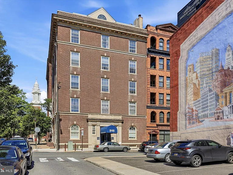 246 N 3rd St #3A — Photo 3