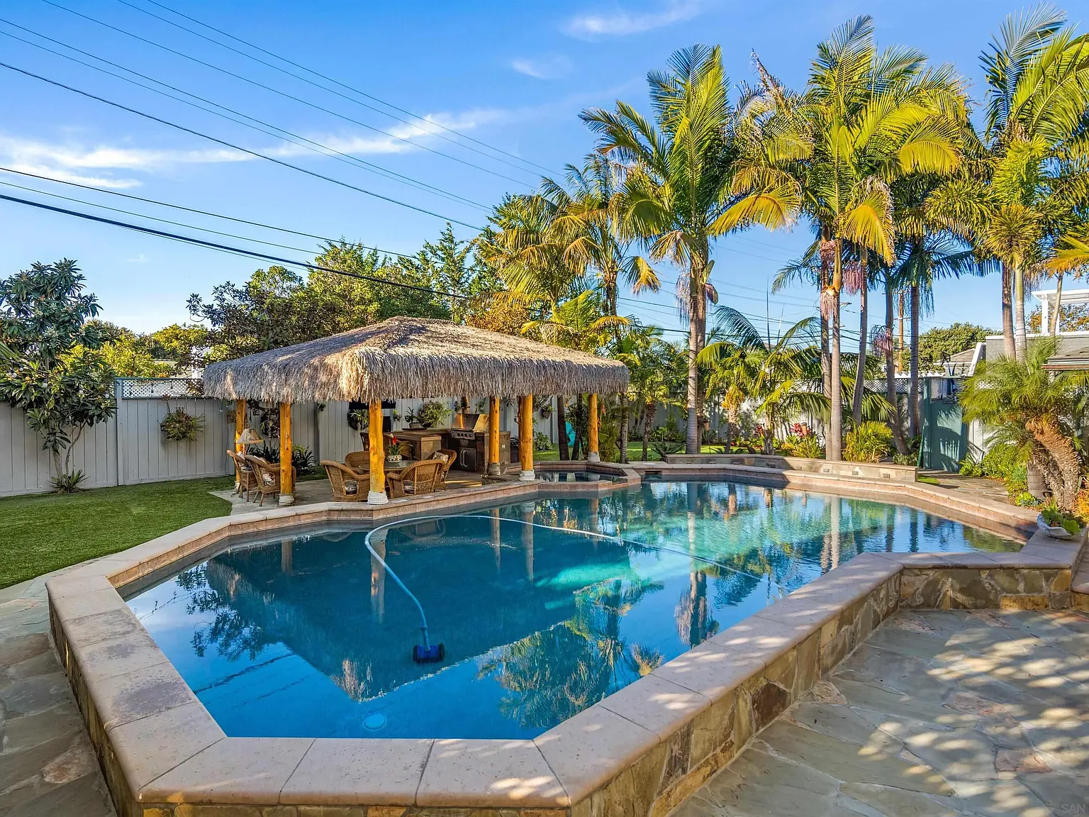 4 bed, 4.5 bath, 3106 sqft, $30,000 — Photo 1