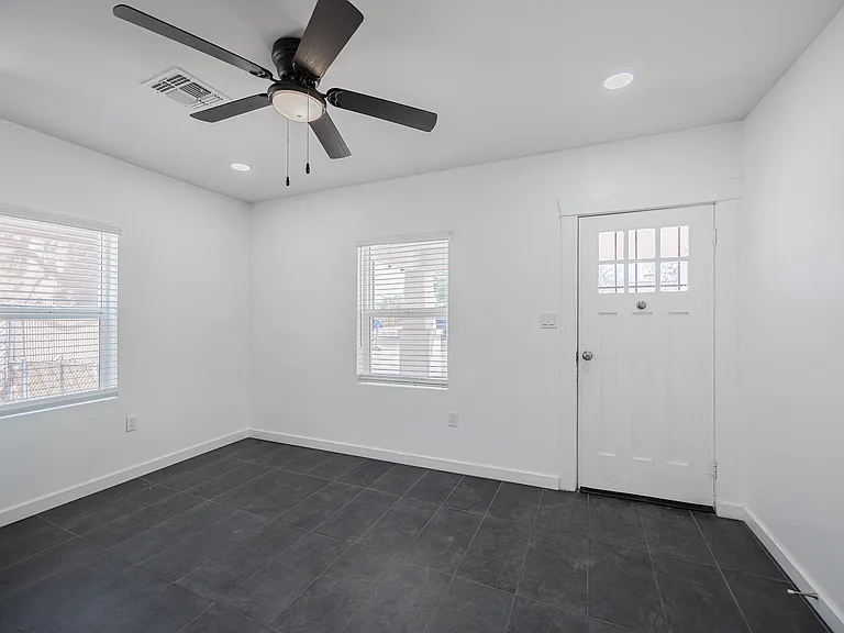 4130 N Longview Ave, Phoenix Az — Photo 6
