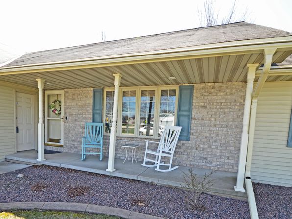 3292 Eastway Dr, Green Bay, WI 54311