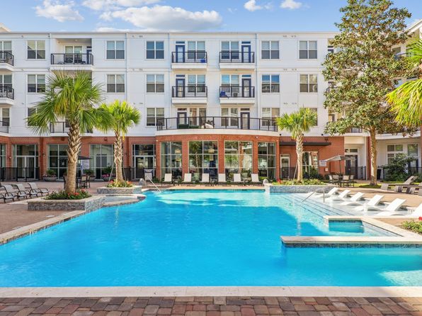 4100 Freeway #4748307