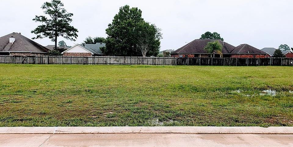 1st image of 709 Dianne Ln