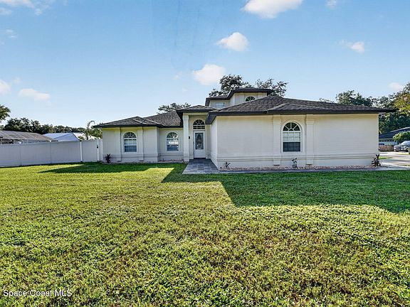 3rd image of 4670 Patrick Ln