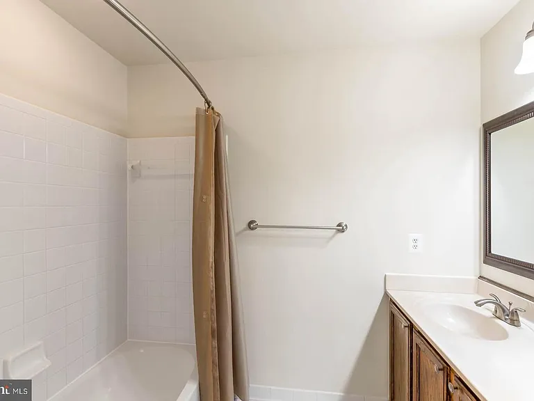 6601 Netties Ln #1803 — Photo 26