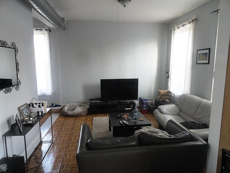 1st image of 2054 W Charleston St APT 3R