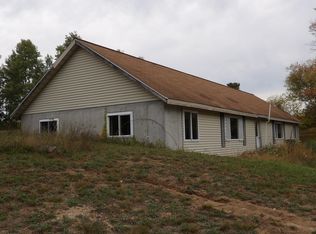 7573 80th Ave, Evart, MI 49631