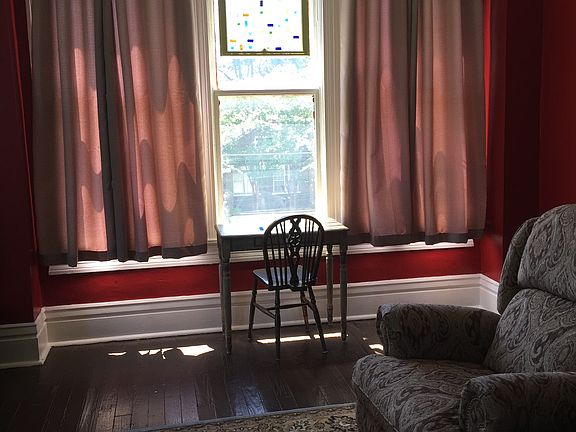 2nd image of 2106 Young Ave APT 2