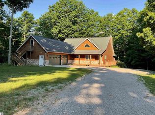 2625 Wild Coyote Dr, Interlochen, MI 49643
