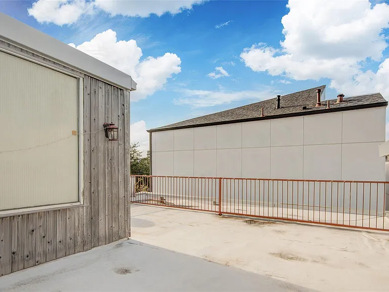 3910 Austin St — Photo 36