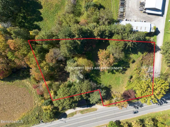 1699 N Main St, Sheffield, MA 01257