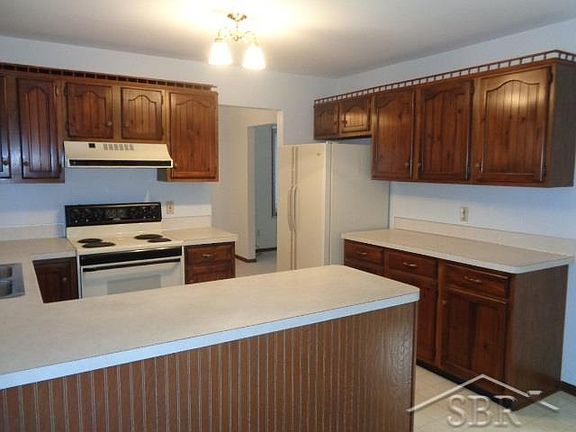 4th image of 2644 Granada Ln