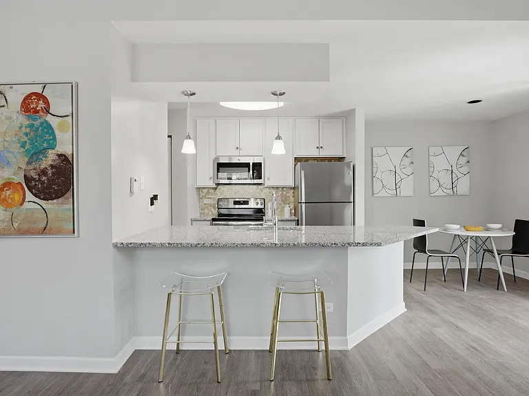 Forest Pointe Apartments — Photo 17