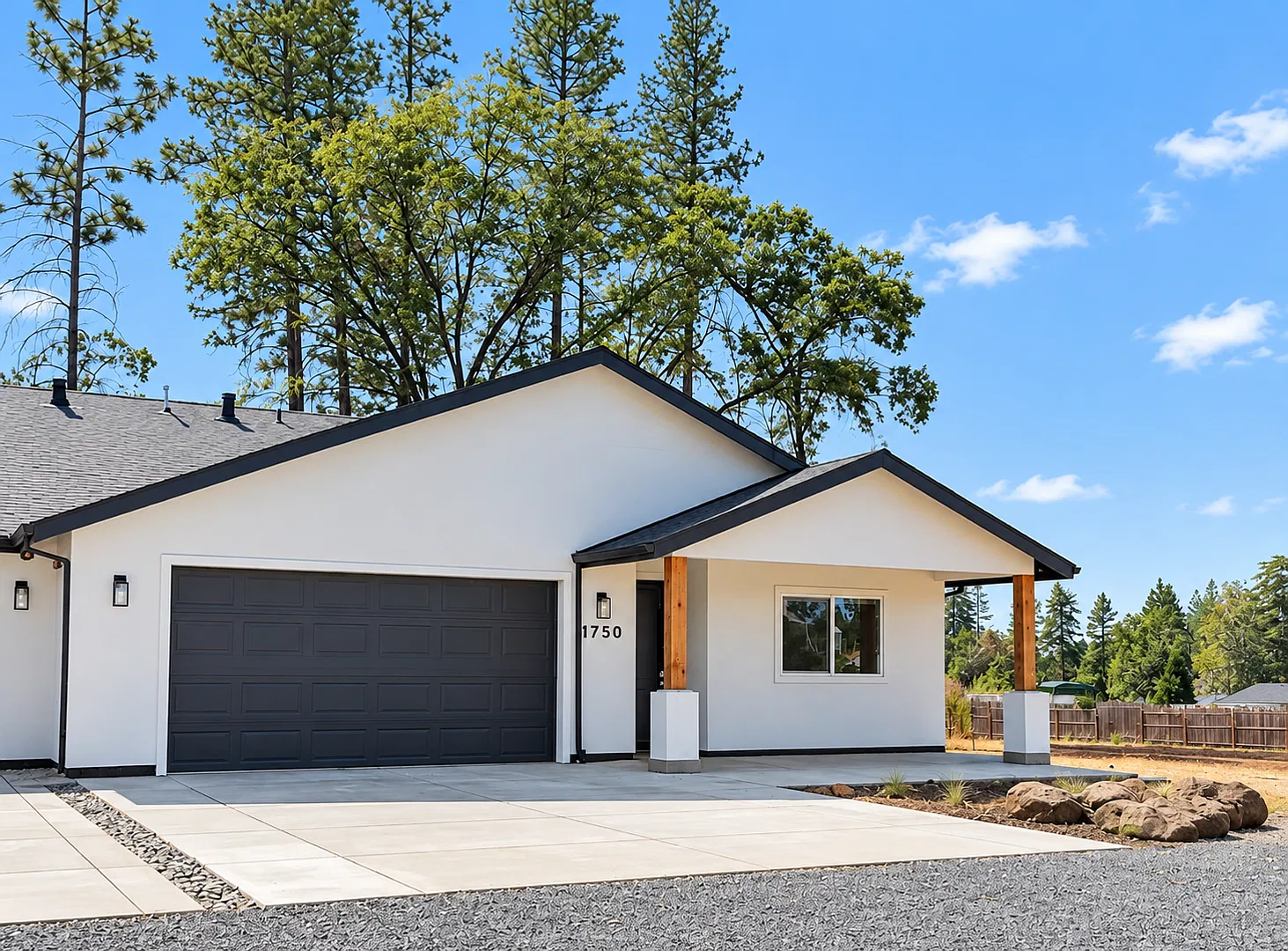 High-End 3BD/2BA | Waterfall Stone Island | Walk-In Closets | Designer Upgrades — Photo 1
