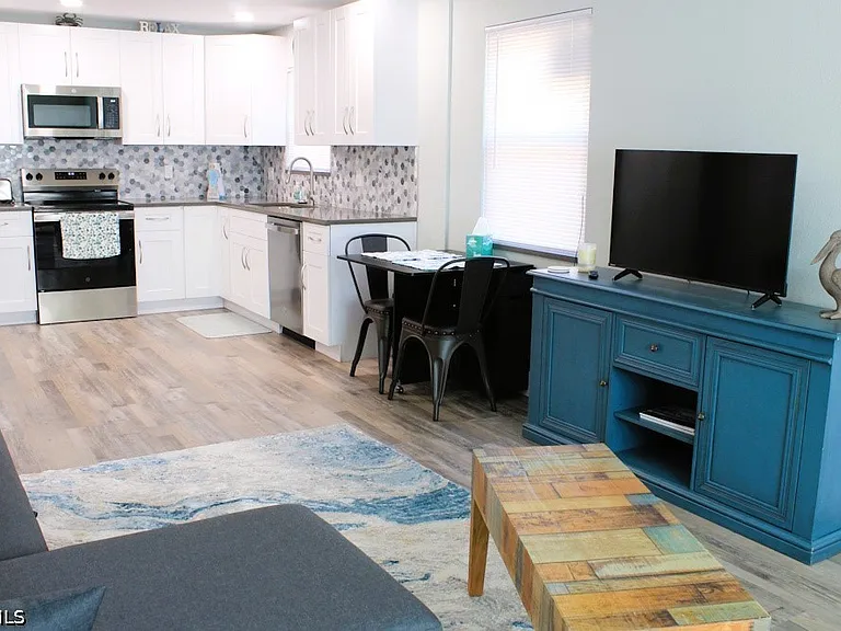 16881 Davis Rd #712 — Photo 7