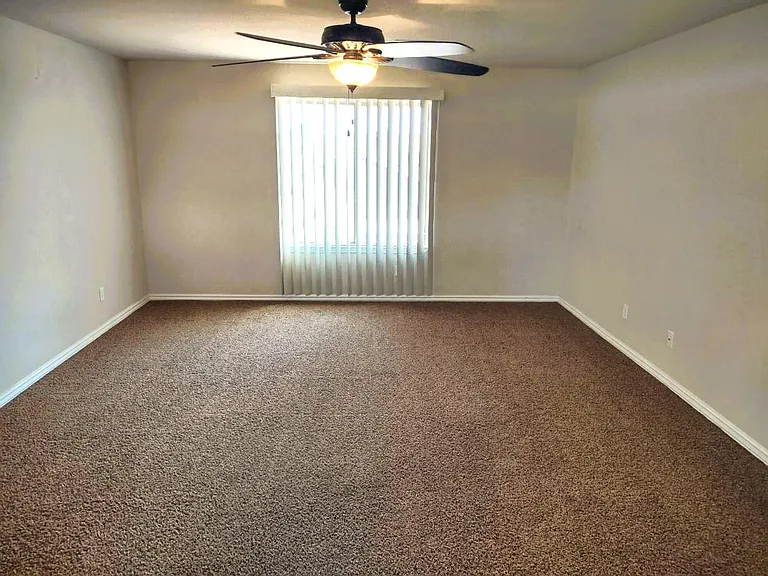 7332 Meadow Sage Dr — Photo 15