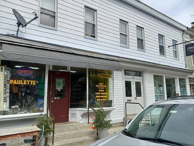 222 Warren St #1 — Photo 1