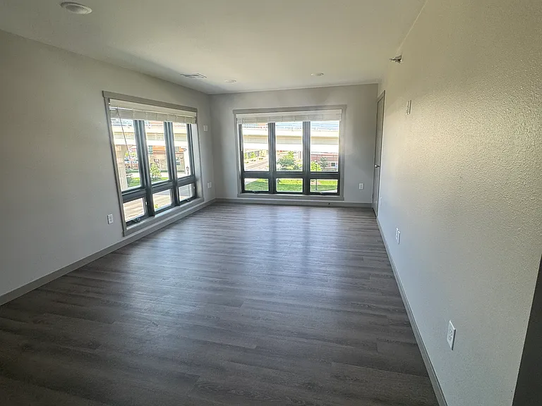 270 W 3rd St #205 — Photo 4
