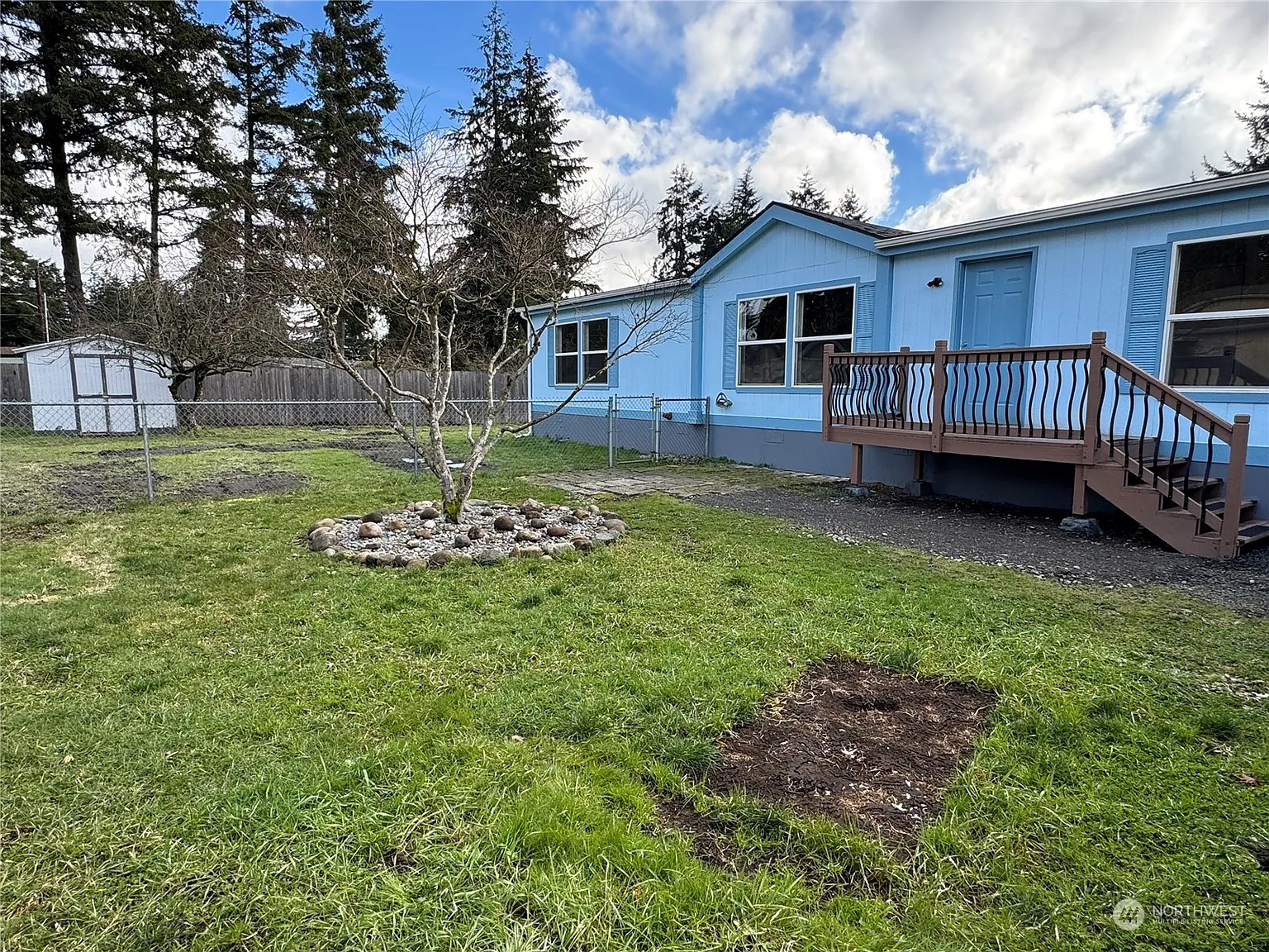 2846 Bona Vista Drive SW photo 1