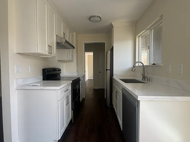 604 Alcatraz Ave #2 — Photo 5