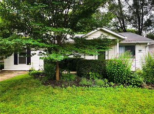 1504 N Gladstone Ave, Columbus, IN 47201