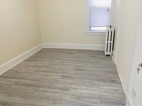 2nd image of 2531 21st St