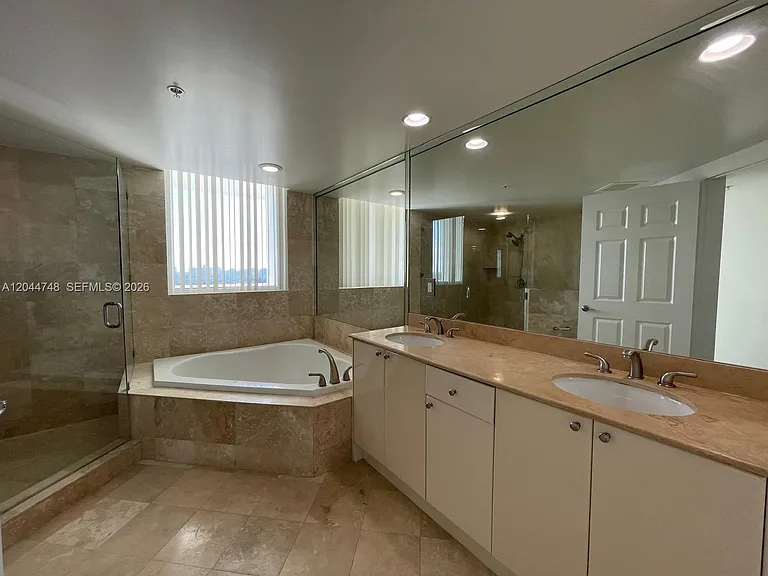 1755 E Hallandale Beach Blvd #1907E — Photo 10