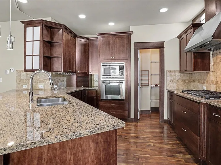 1357 Elma Pl NE — Photo 28